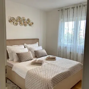 Portview Apartman